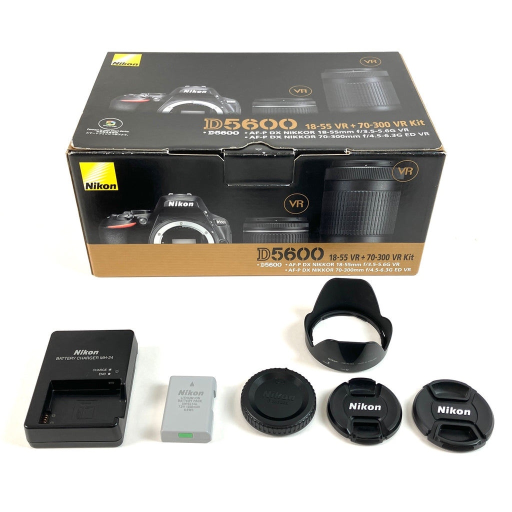 ニコン Nikon D5600 ダブルズームキット デジタル 一眼レフカメラ 【中古】