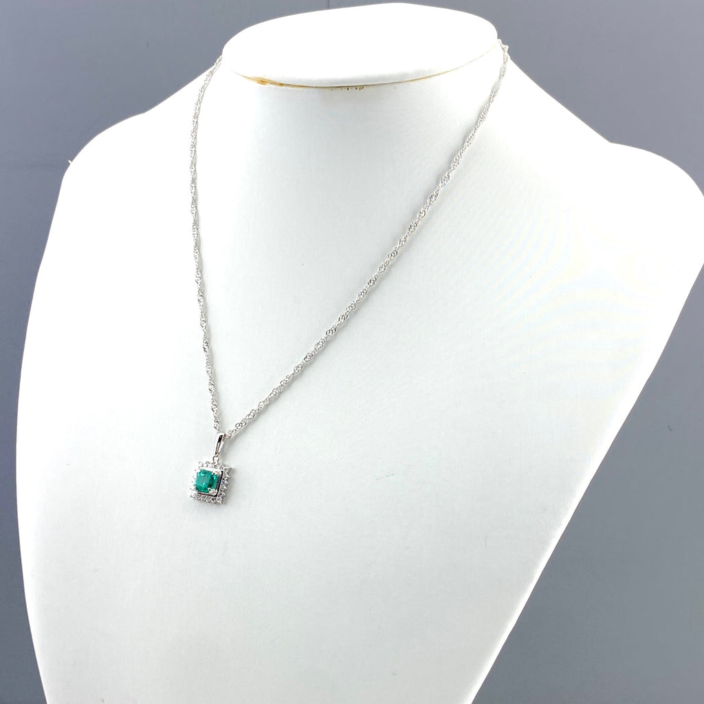 エメラルド デザインネックレス プラチナ ペンダント メレダイヤ ネックレス Pt900 Pt850 エメラルド レディース 【中古】nbjwl