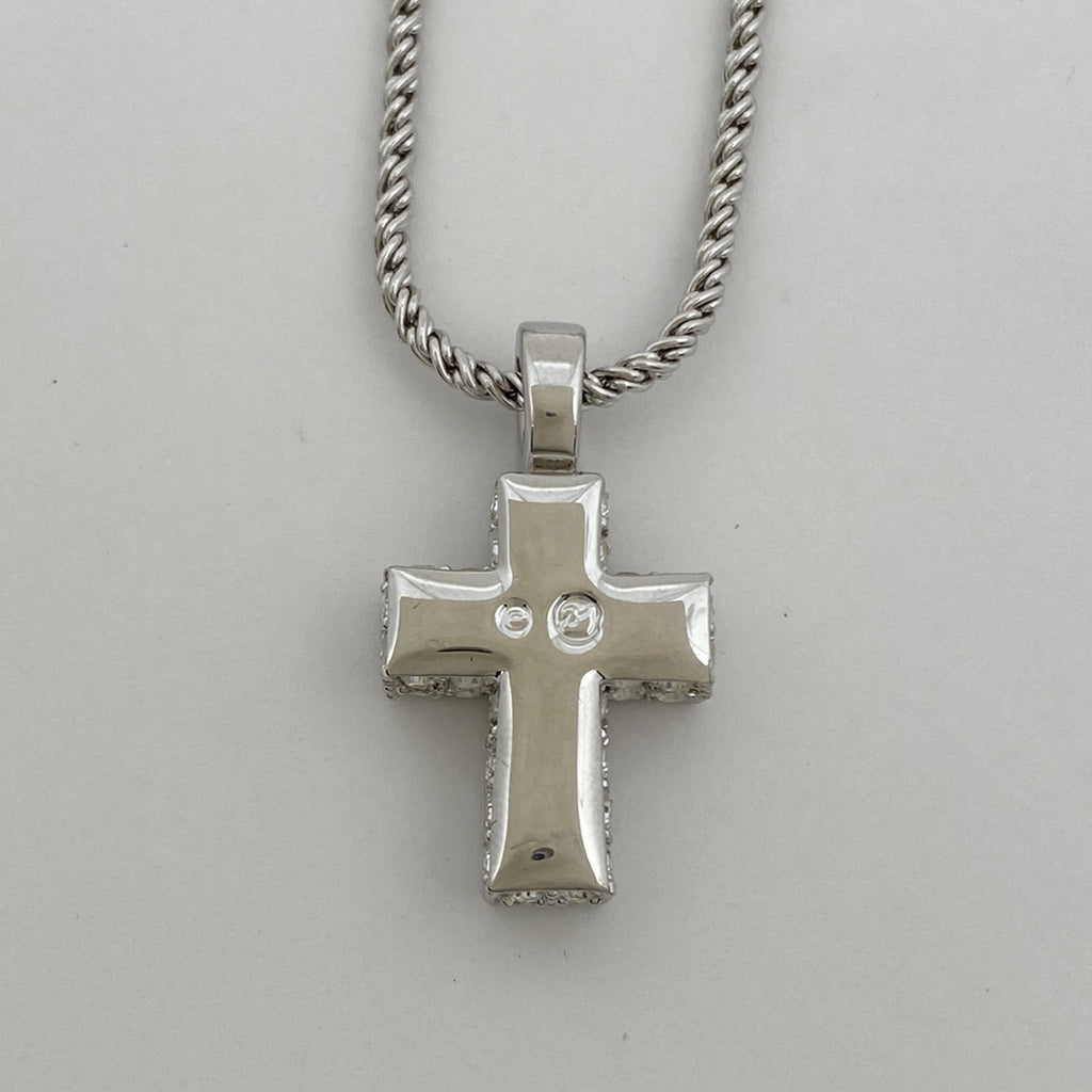 スワロフスキー クリスタル クロス ネックレス 十字架 チョーカー ネックレス シルバーメッキ シルバー レディース 【中古】 
 ラッピング可