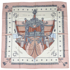 エルメス カレ 90 VUE DU CAROSSE DE LA GALERE LA REALE クイーンの戴冠式 スカーフ シルク ピンク グレー ホワイト レディース 【中古】brbag