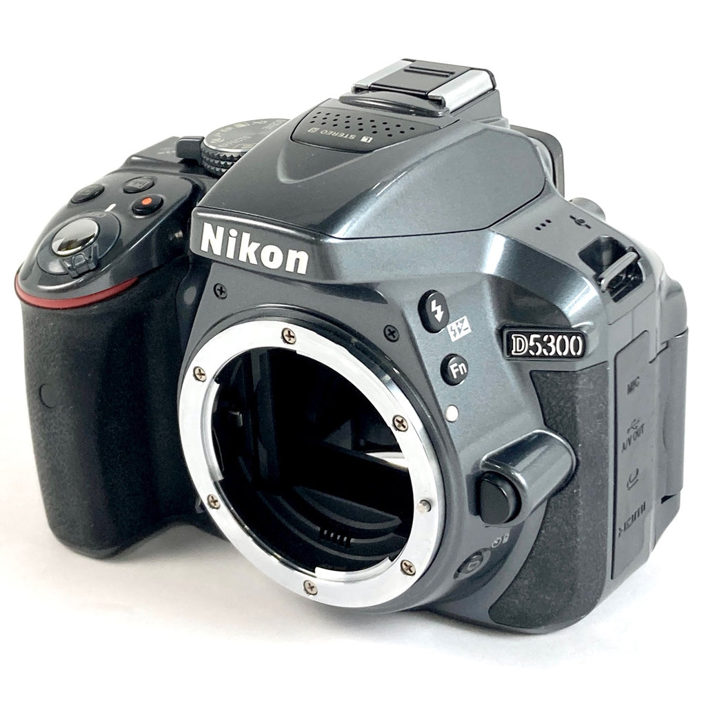 ニコン Nikon D5300 18-140 VR レンズキット グレー デジタル 一眼レフカメラ 【中古】