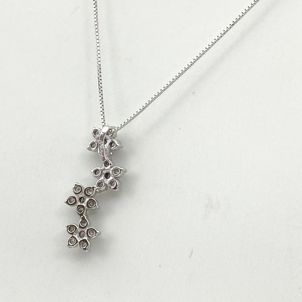 フラワーモチーフ デザインネックレス WG ホワイトゴールド ペンダント 花 メレダイヤ ネックレス K18 WG ダイヤモンド レディース 【中古】nbjwl