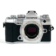 オリンパス OLYMPUS OM-D E-M5 Mark III ボディ シルバー デジタル ミラーレス 一眼カメラ 【中古】