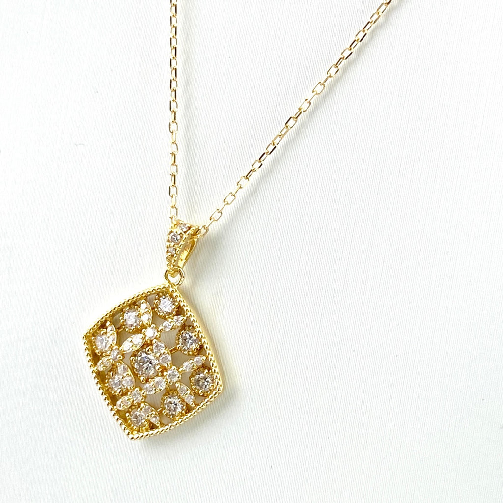 メレダイヤ デザインネックレス YG イエローゴールド ペンダント ネックレス K18 ダイヤモンド レディース 【中古】nbjwl