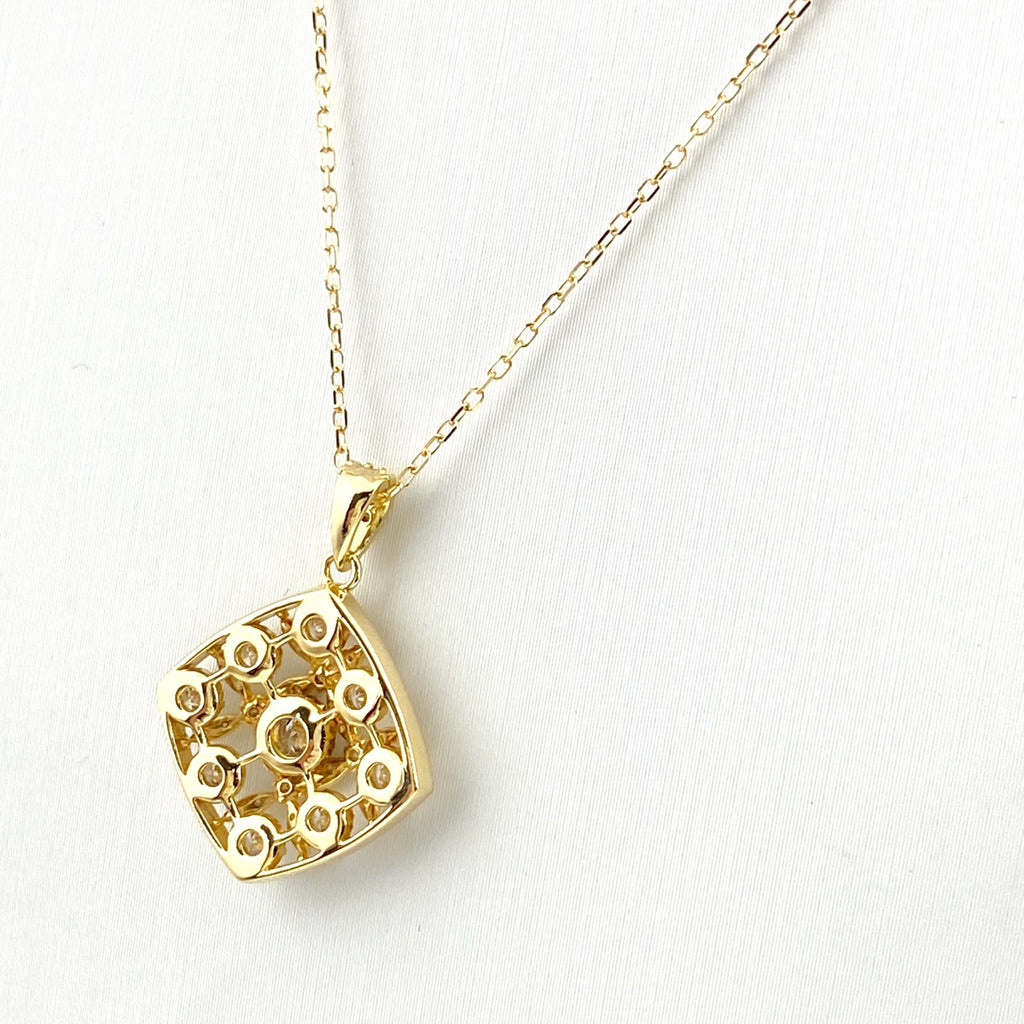 メレダイヤ デザインネックレス YG イエローゴールド ペンダント ネックレス K18 ダイヤモンド レディース 【中古】nbjwl