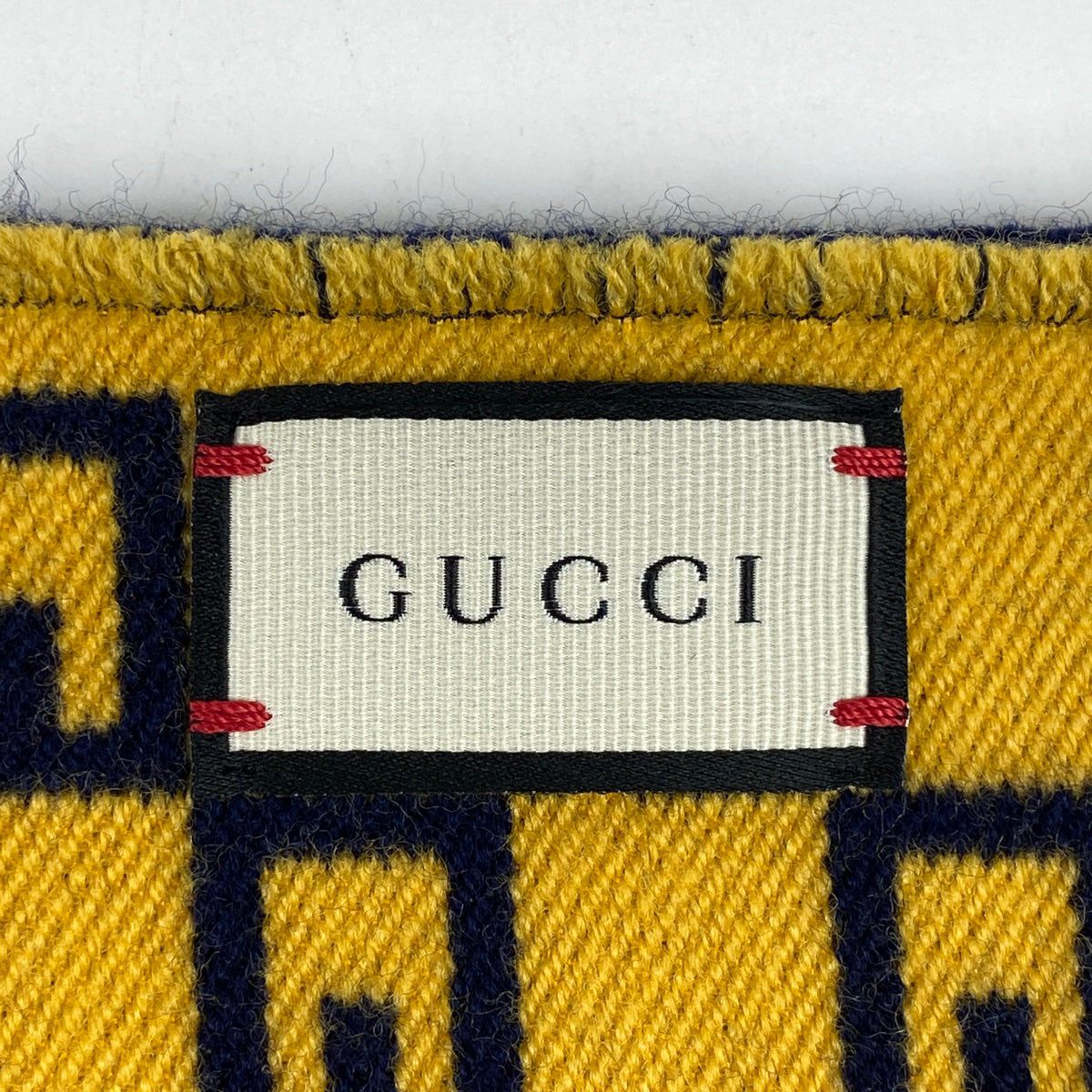 Gucci GGロゴ ネイビー マフラー フリンジ付き バイセル公式】グッチ ロゴ マフラー 総柄 フリンジ マフラー