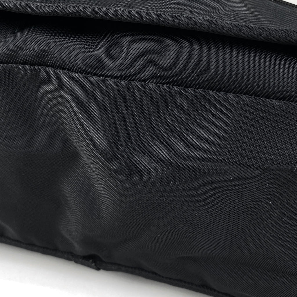 フェンディ ロゴ ショルダーバッグ メッセンジャーバッグ ショルダーバッグ ナイロン ブラック レディース 【中古】brbag