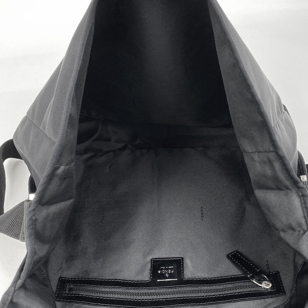フェンディ ロゴ ショルダーバッグ メッセンジャーバッグ ショルダーバッグ ナイロン ブラック レディース 【中古】brbag