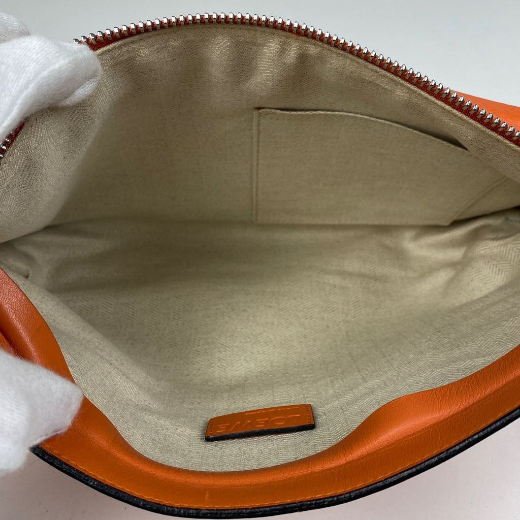 ロエベ デザイン ショルダーバッグ アナグラム ショルダーバッグ レザー オレンジ レディース 【中古】 brbag