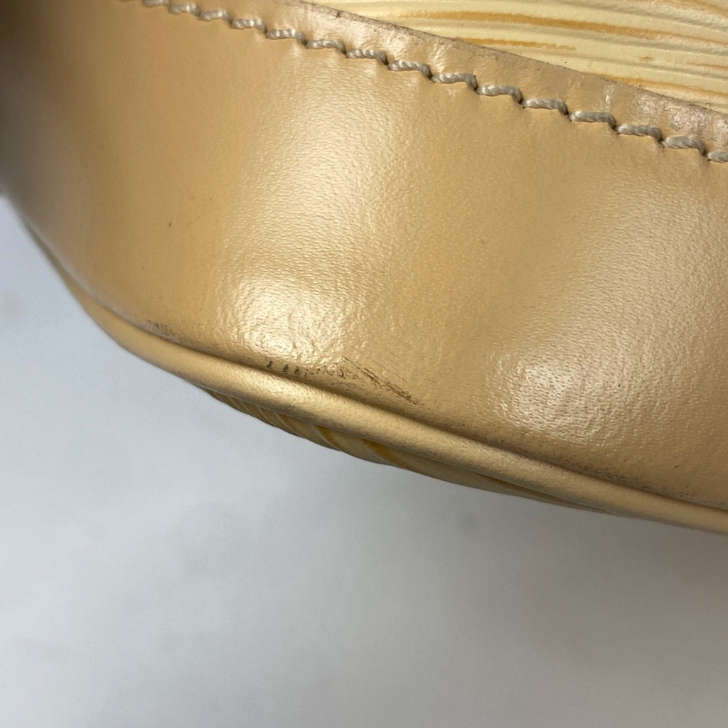 ルイ・ヴィトン アルマ 手提げ ハンドバッグ エピ ヴァニーユ  M5214A  レディース 【中古】 brbag