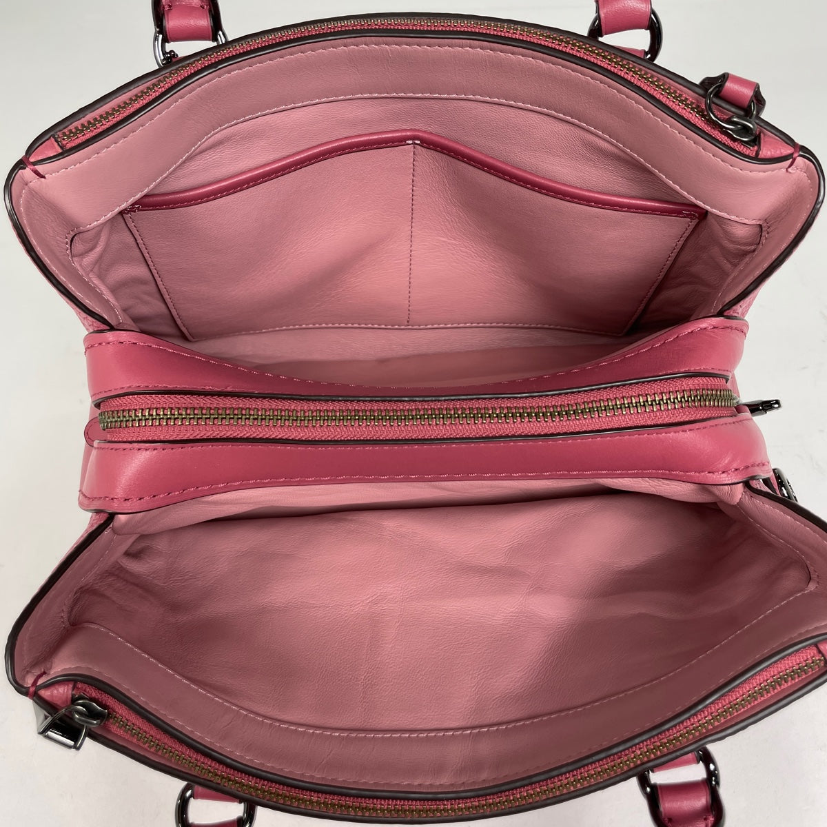 【美品】COACH レザーバックパック ダークブラウン＆ピンク コーチ ブルックリン キャリーオール トートバッグ ロゴ ハンドバッグ