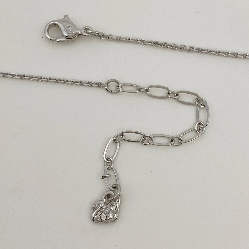 スワロフスキー クリスタル デザイン ネックレス スワン ネックレス シルバーメッキ クリスタル シルバー レディース 【中古】bracc
