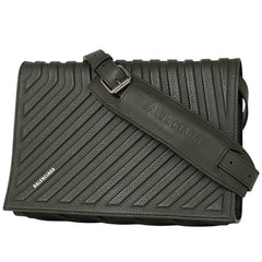 バレンシアガ カー フラップ ショルダーバッグ 斜め掛け ショルダーバッグ レザー グレー 679465 メンズ 【中古】brbag