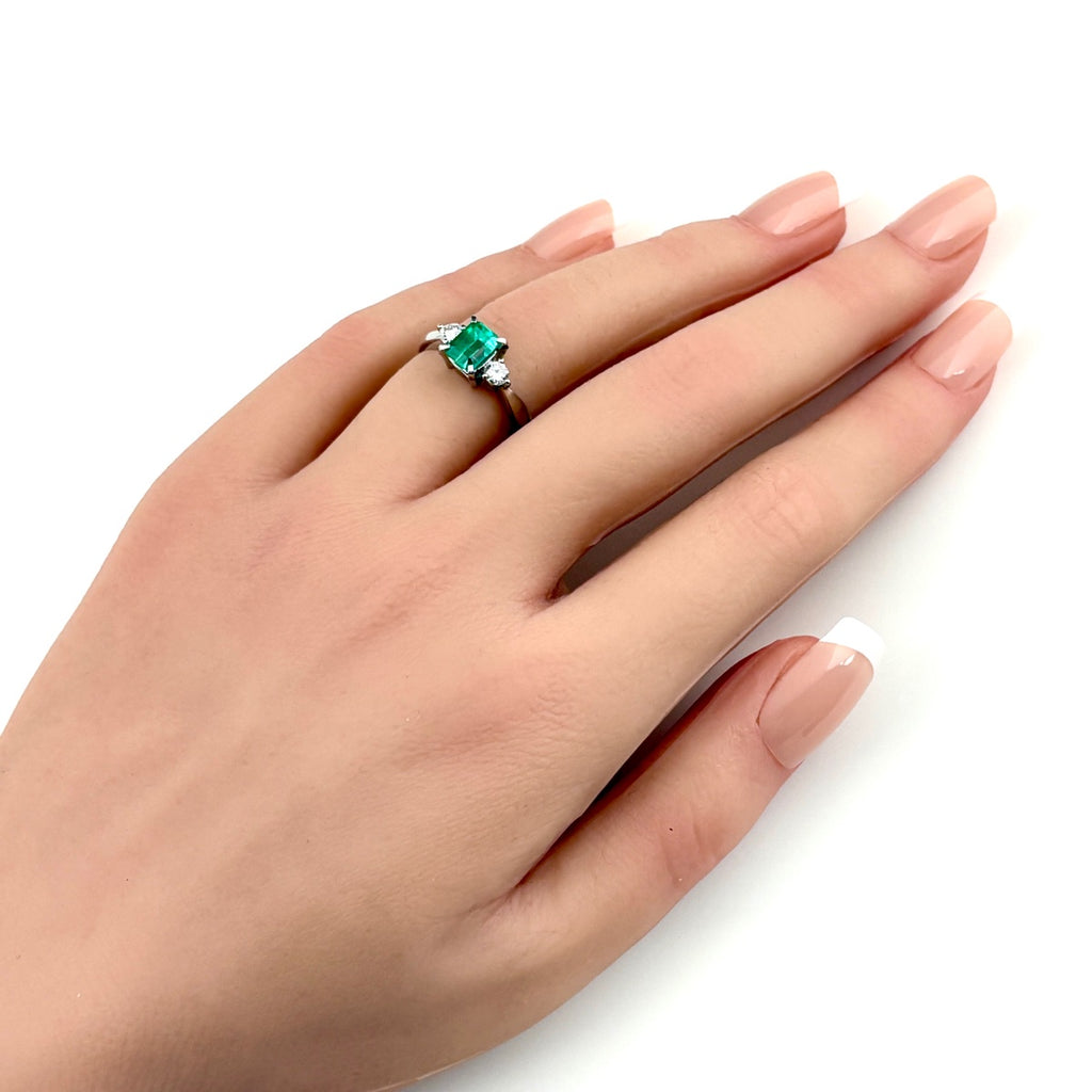 エメラルド デザインリング プラチナ 指輪 メレダイヤ リング 12.5号 Pt900 エメラルド ダイヤモンド レディース ノンブランドジュエリー 【中古】nbjwl