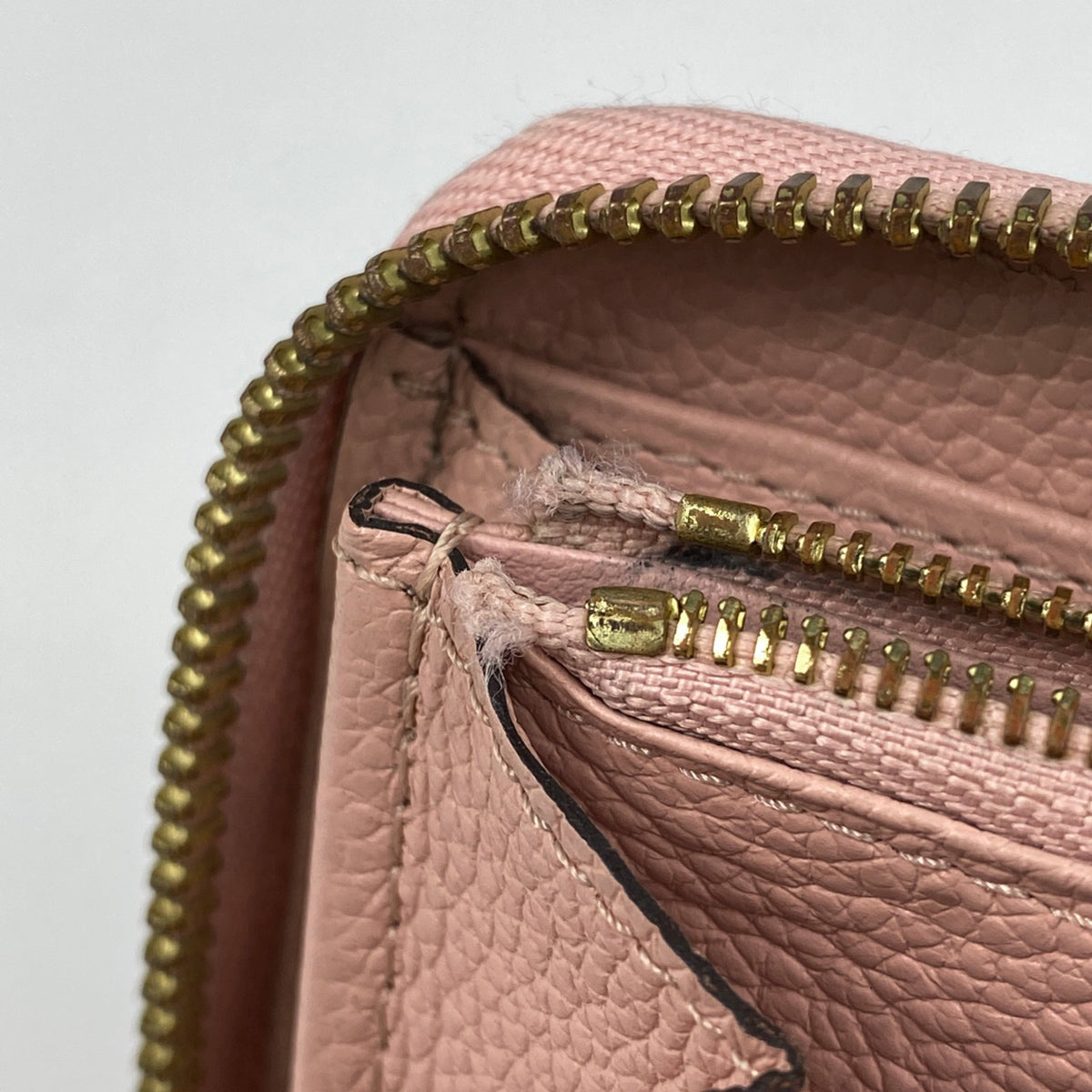 ルイヴィトン ジッピーウォレット ローズプードル ピンク M64090 楽天市場】【セール！】 【未使用品】 Louis Vuitton ルイ