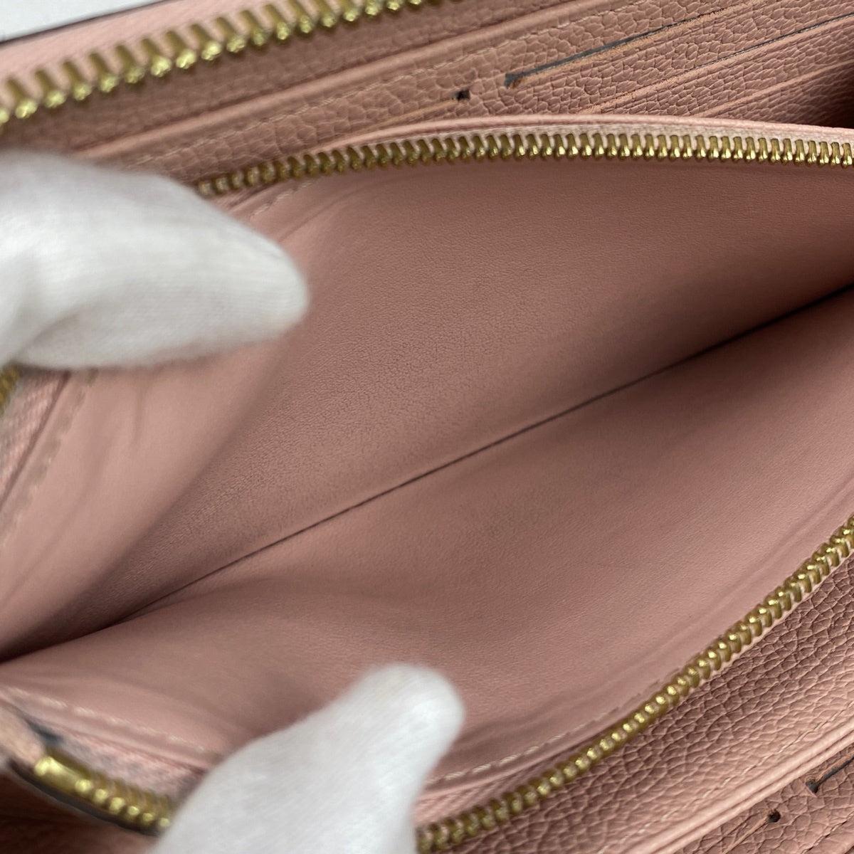 ルイヴィトン ジッピーウォレット ローズプードル ピンク M64090 楽天市場】【セール！】 【未使用品】 Louis Vuitton ルイ