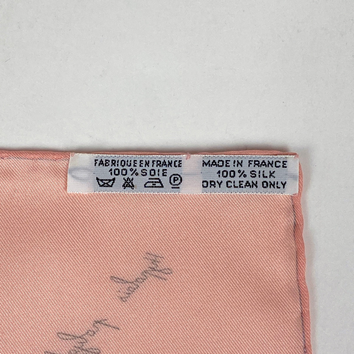 HERMES エルメス カレ90 スカーフ シルク 侵入者 L'Intrus 鳥 バイセル公式】エルメス カレ 90 L'INTRUS 侵入者 鳥柄 スカーフ