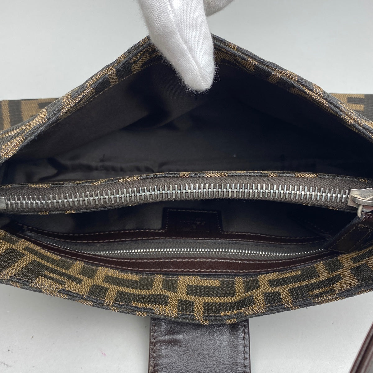 バイセル公式】フェンディ ズッカ柄 ショルダーバッグ ハンドバッグ