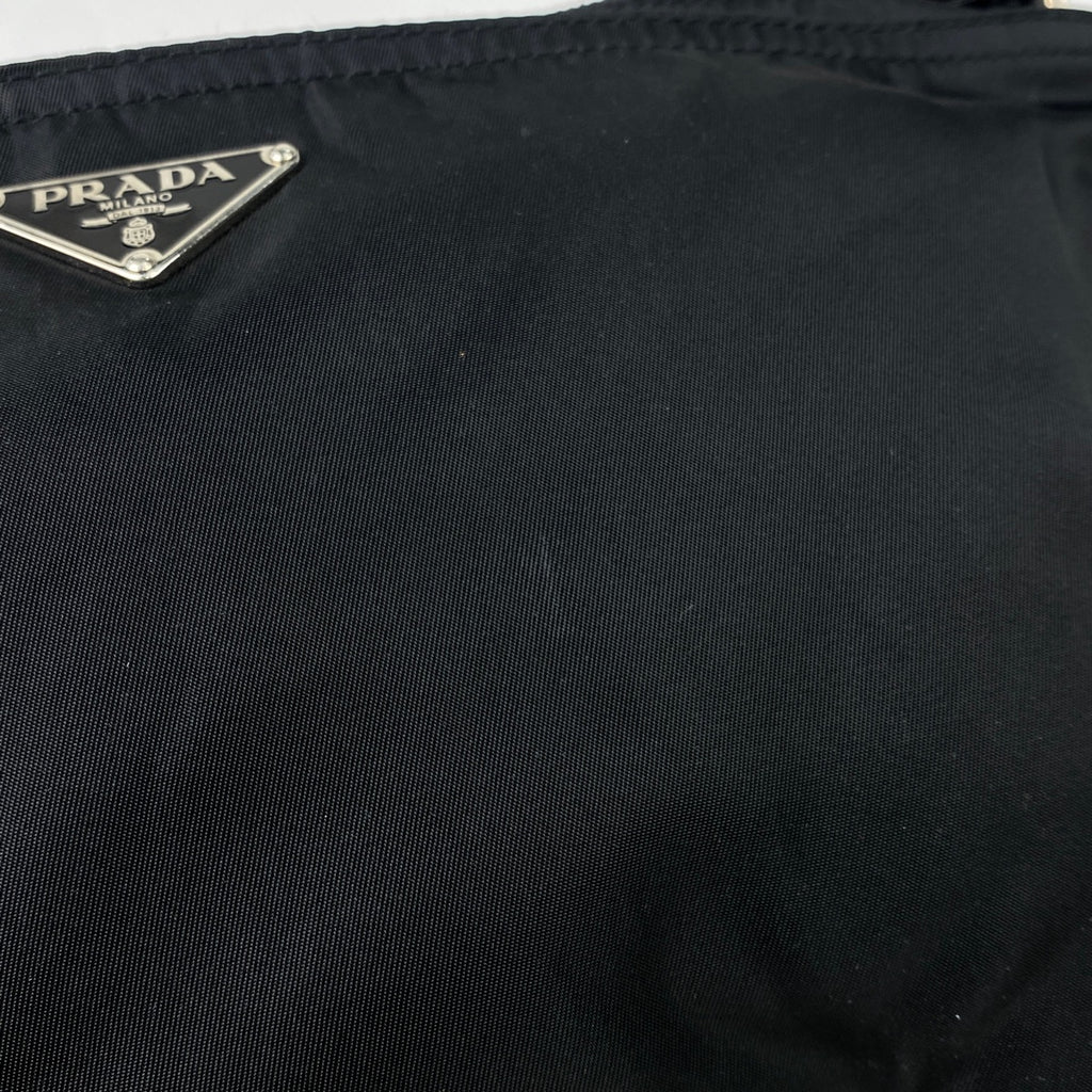 プラダ ロゴプレート ショルダーバッグ 斜め掛け ショルダーバッグ ナイロン ブラック レディース 【中古】brbag