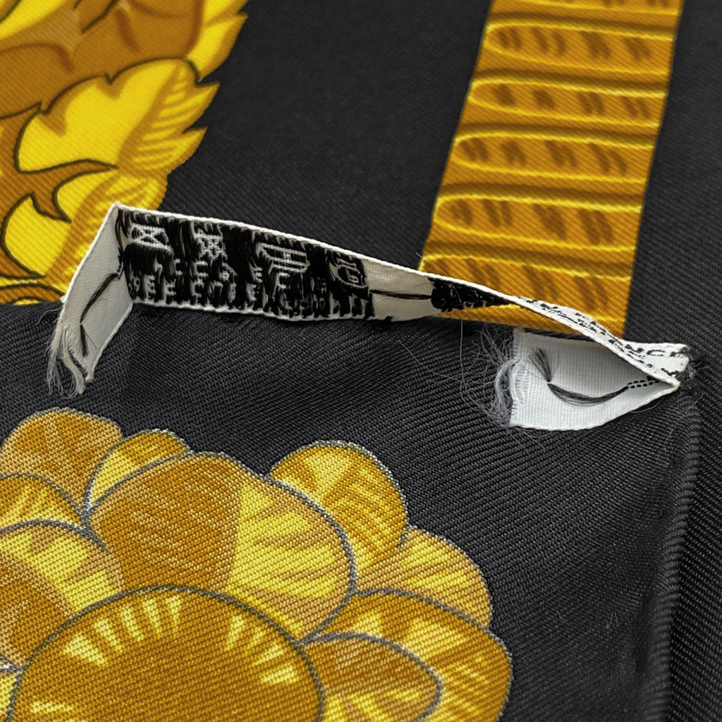 エルメス カレ 90 ARMETS en PANACHE 羽飾りの騎士兜 スカーフ シルク ブラック イエロー レディース 【中古】brbag