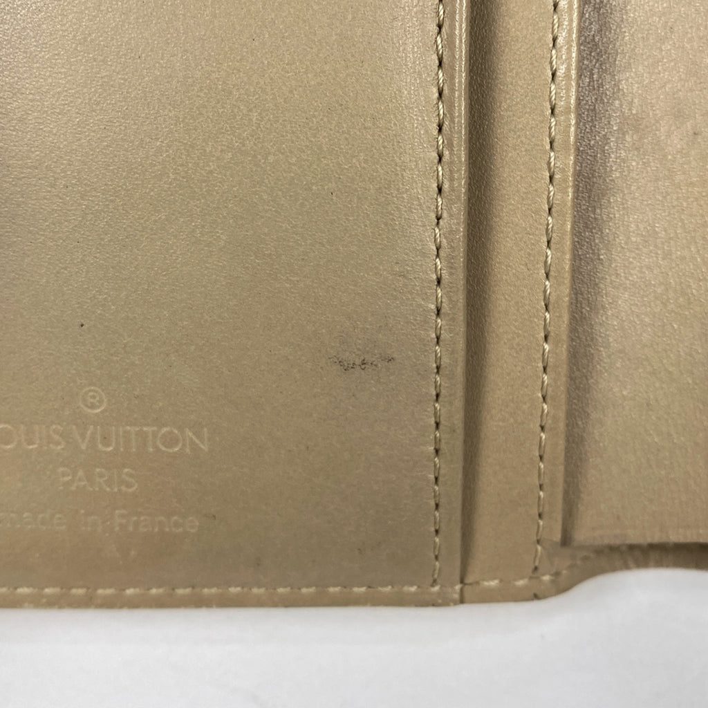 ルイ・ヴィトン ポルト モネ ビエ ヴィエノワ がま口 エナメル 二つ折り財布 モノグラムヴェルニ ベージュ M91210 レディース 【中古】brbag