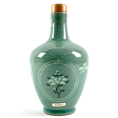【最終値引き】 【東京都内限定お届け】 ニッカ NIKKA 高麗青磁 雲鶴草華文様 象嵌ボトル 600ml 国産ウイスキー 【古酒】liqbb