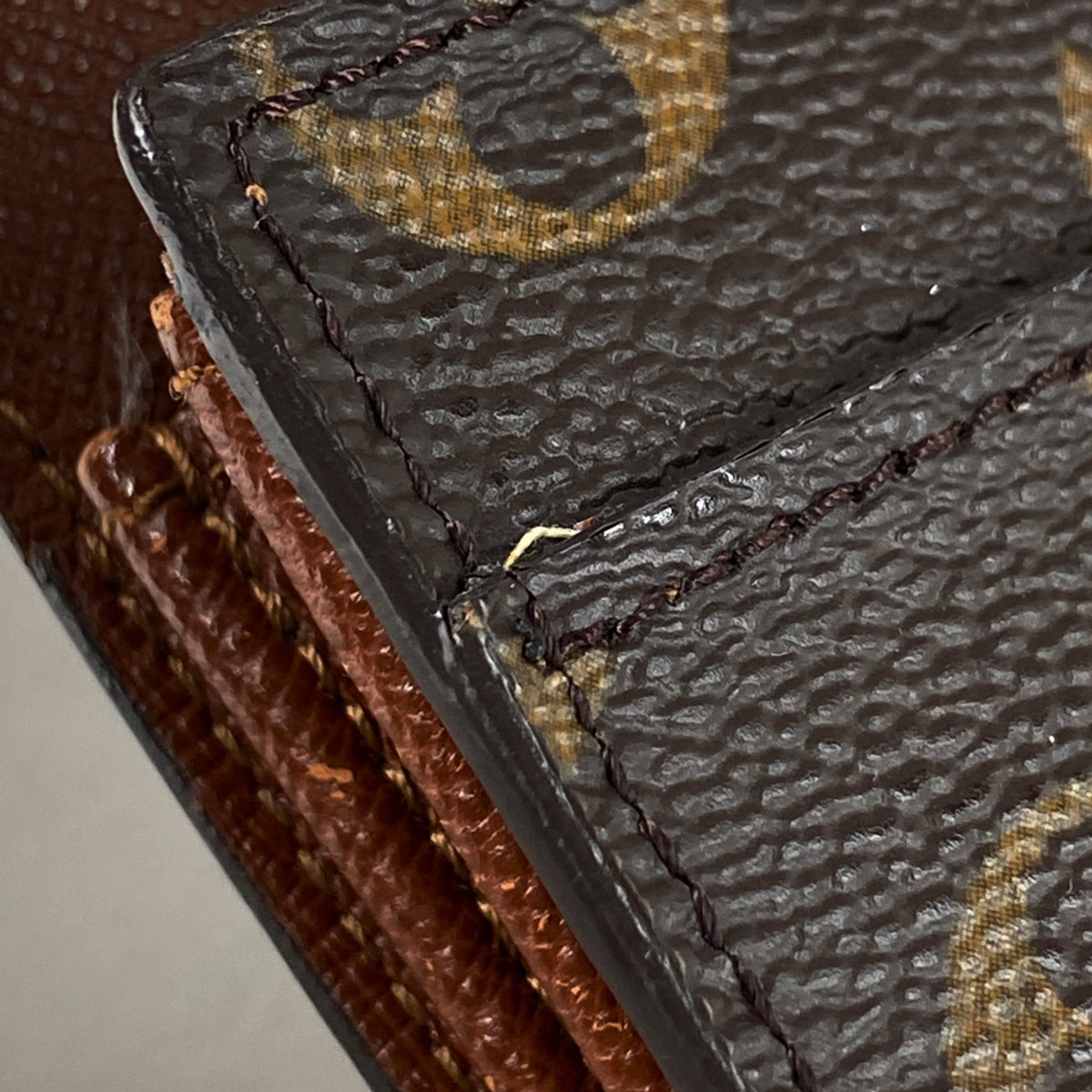 ルイ・ヴィトン ポシェット・ポルト・モネ・クレジット LOUISVUITTON ﾙｲｳﾞｨﾄﾝ ﾎﾟｼｪｯﾄ・ﾎﾟﾙﾄﾓﾈｸﾚﾃﾞｨ ﾓﾉｸﾞﾗﾑ M61723 廃盤