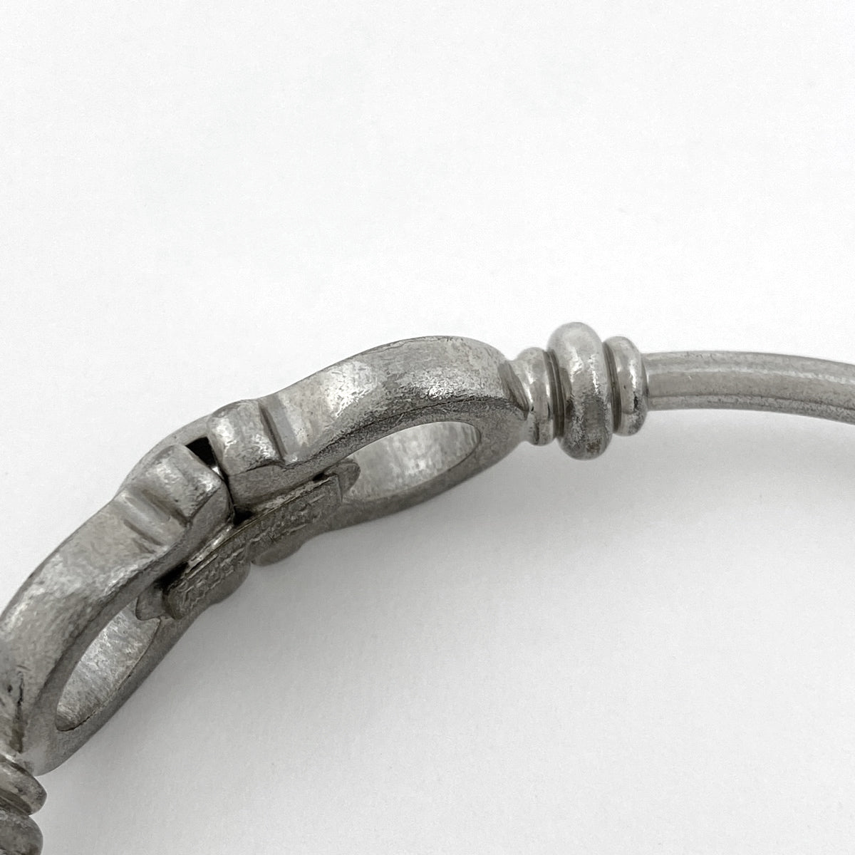 フェラガモシルバーバングル フェラガモ Ferragamo ガンチーニ バングル カフ : ゴールドプラザ