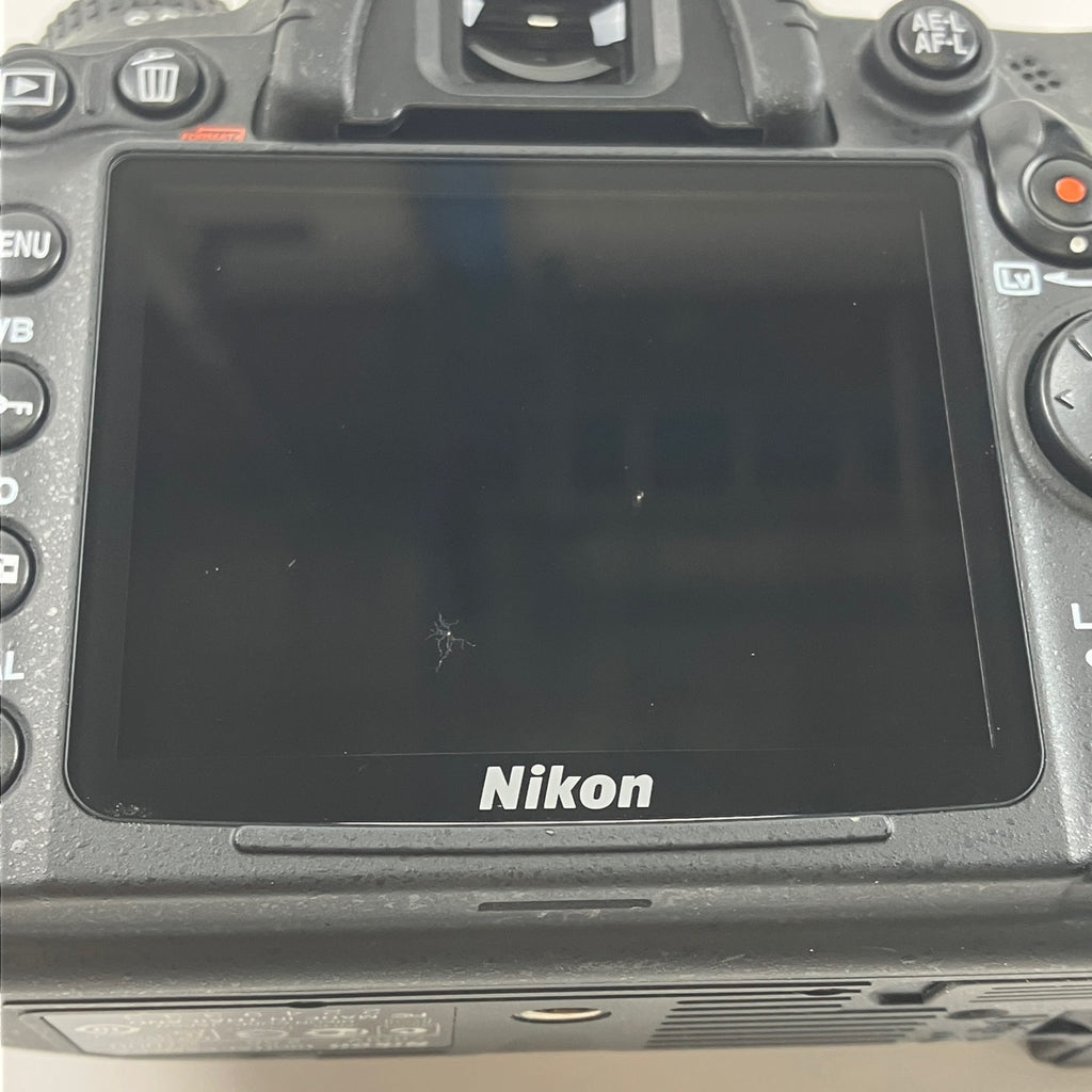 ニコン Nikon D7000 ボディ［ジャンク品］ デジタル 一眼レフカメラ 【中古】