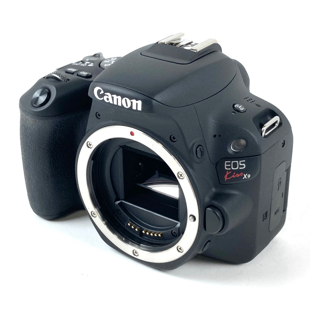 キヤノン Canon EOS Kiss X9 EF-S 18-55 F4-5.6 IS STM レンズキット ブラック デジタル 一眼レフカメラ 【中古】cambb