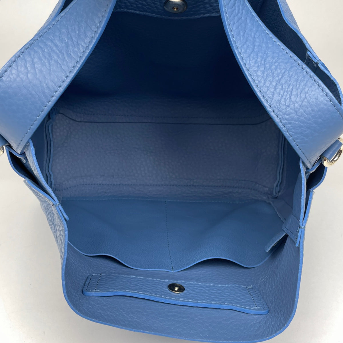 【美品】フルラ カプリッチョ ホーボー 2way ショルダーバッグ ハンドバッグ バイセル公式】フルラ カプリッチョ M ホーボー ハンドバッグ