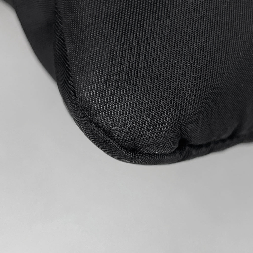 プラダ ロゴプレート ショルダーバッグ ナイロン ネロ(ブラック) BT0741 レディース 【中古】brbag