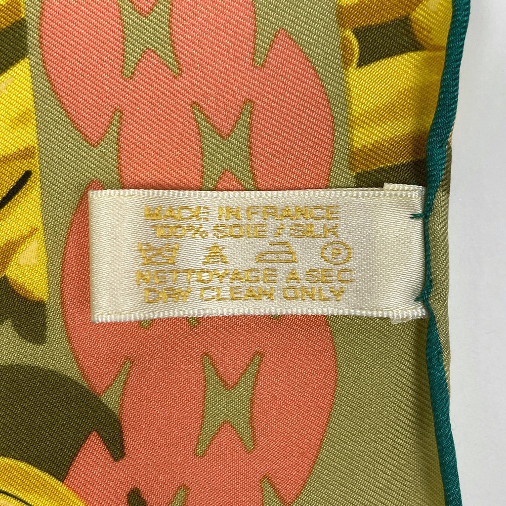 カルティエ ジュエリー柄 スカーフ トリニティリング スカーフ シルク グリーン ゴールド マルチカラー レディース 【中古】brbag