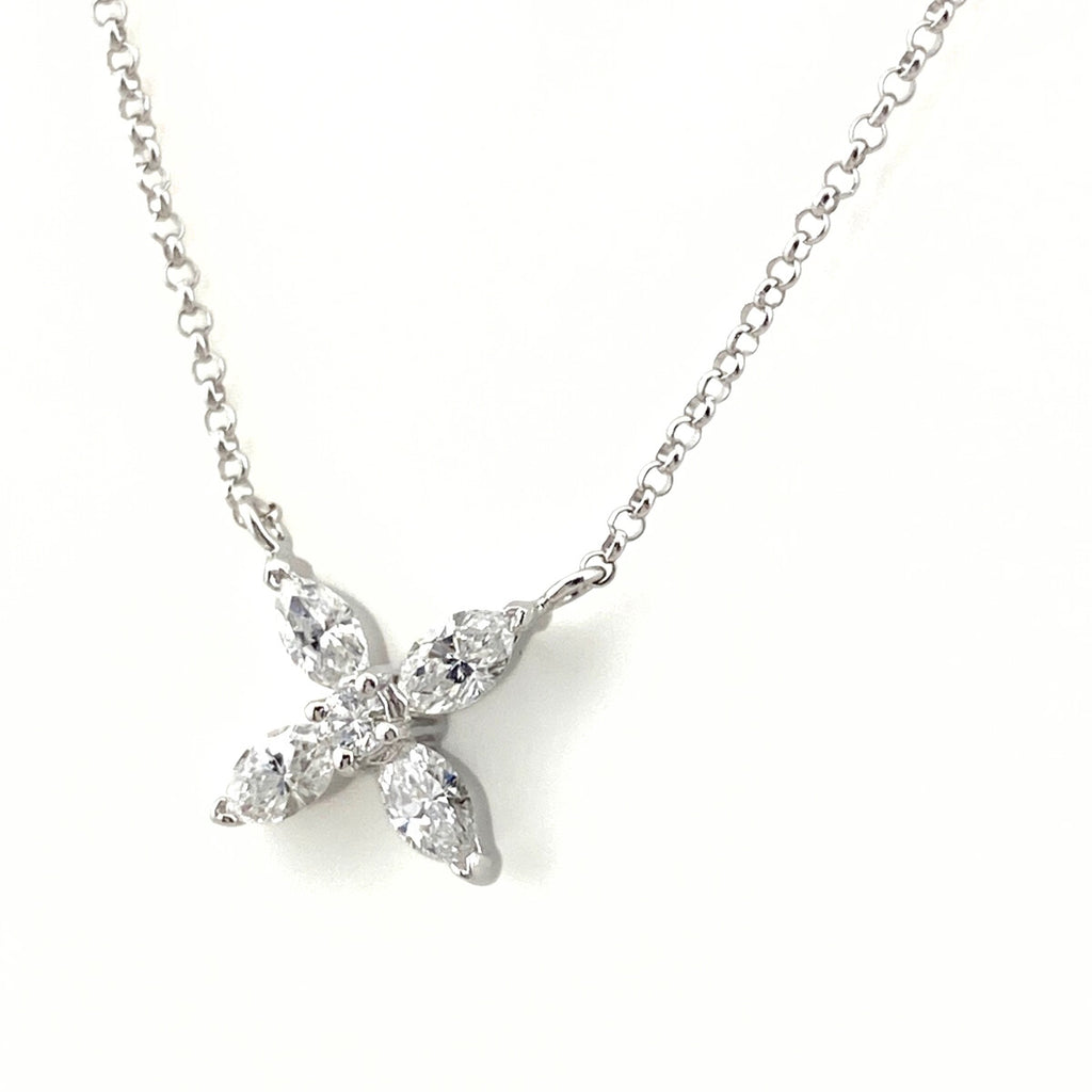 フラワーモチーフ デザインネックレス プラチナ ペンダント メレダイヤ 花 ネックレス Pt850 ダイヤモンド レディース 【中古】nbjwl