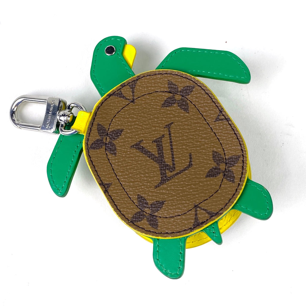 ルイ・ヴィトン キーホルダー LV タートル バッグチャーム カメ キーホルダー モノグラム レザー ブラウン グリーン M01471 レディース 【中古】brbag