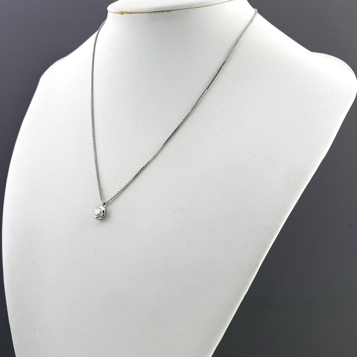 プラチナ ダイヤモンド ネックレス 【未使用】 ダイヤモンド プラチナネックレス(0.15カラット/レーザーホール