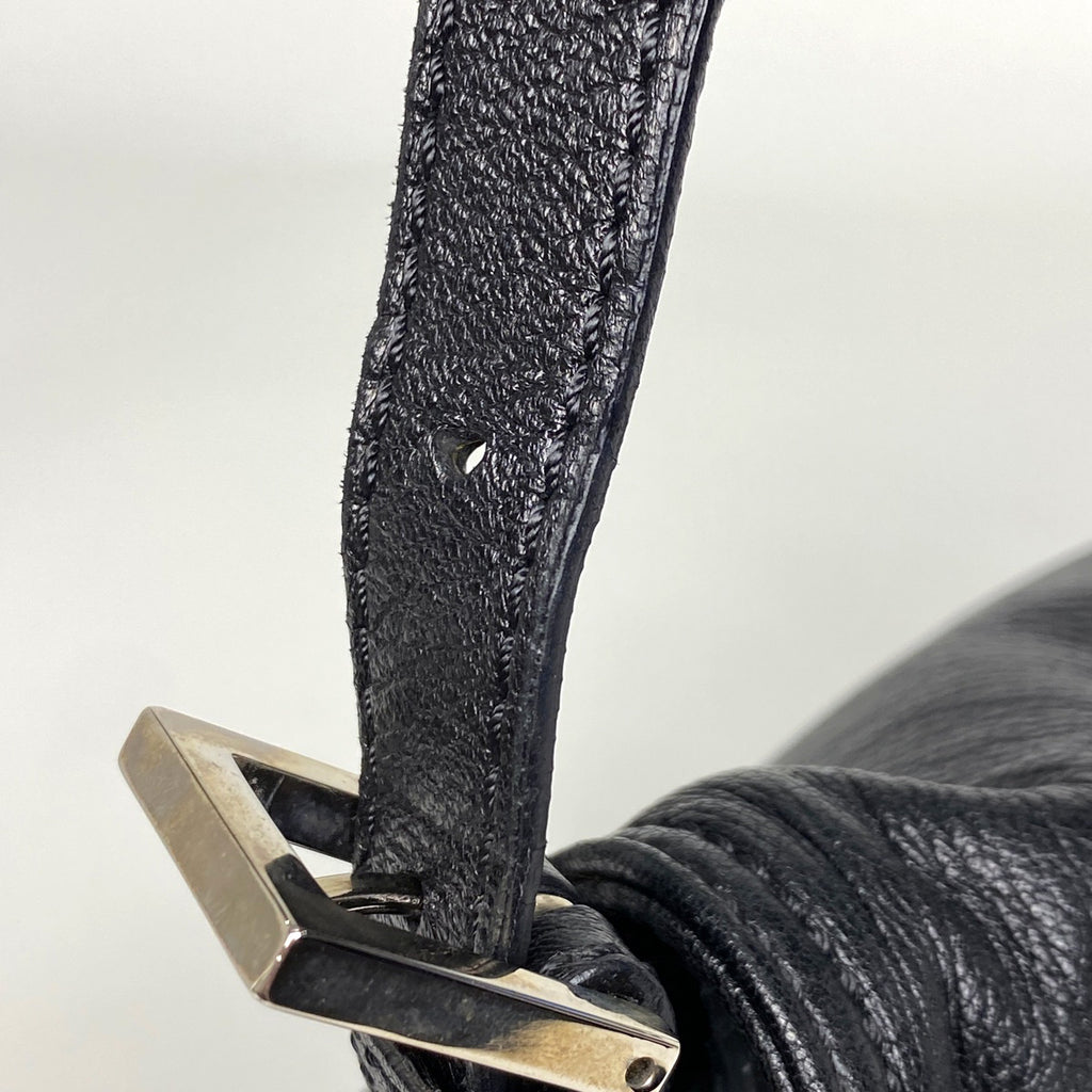 フェンディ ズッカロゴ ショルダーバッグ ワンショルダー マンマバケット ショルダーバッグ レザー ブラック 8BR001 レディース 【中古】brbag