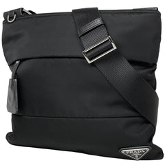 【在庫一掃】 プラダ ロゴプレート ショルダーバッグ 斜め掛け ショルダーバッグ ナイロン ネロ(ブラック) レディース brbag brbag 【中古】