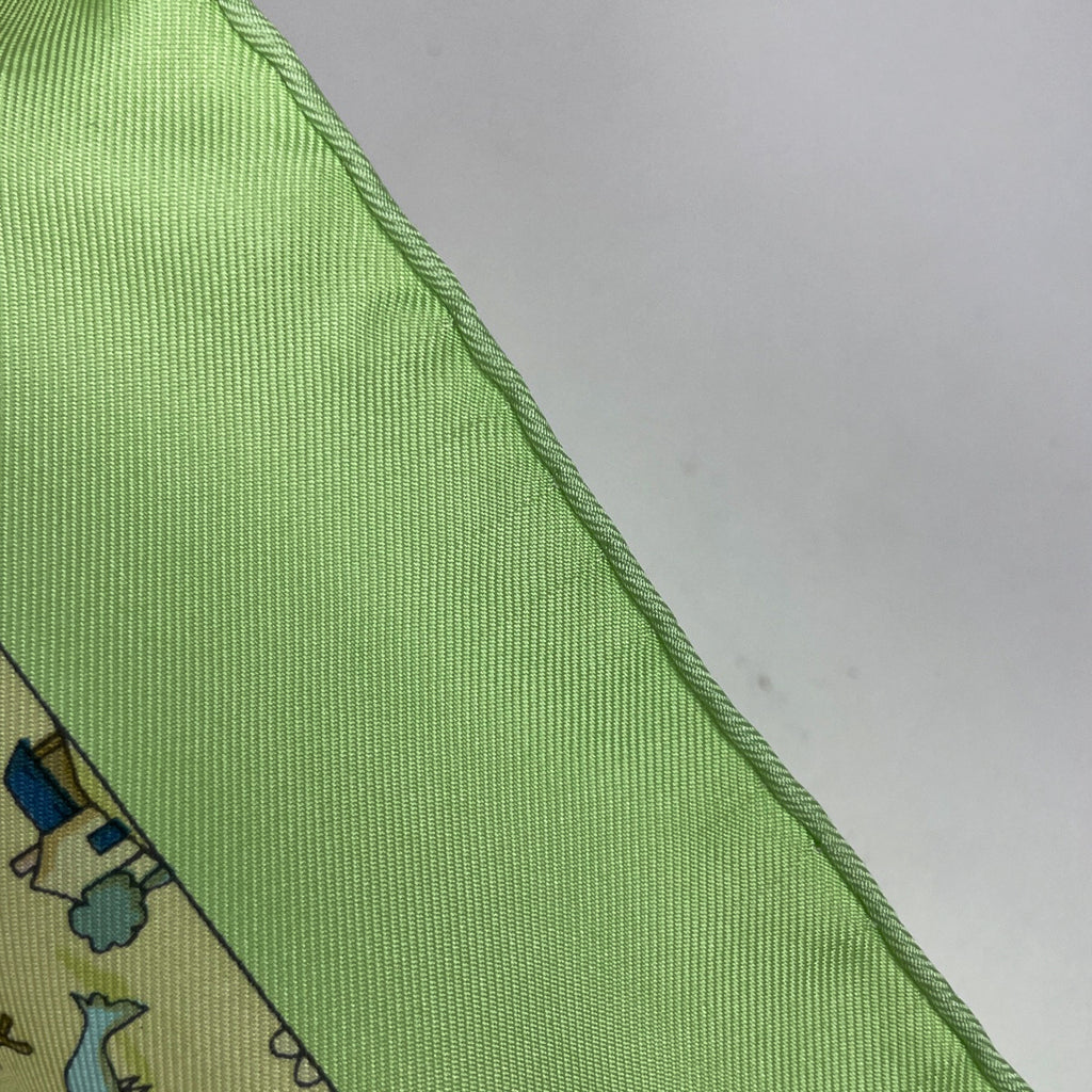 エルメス プチカレ 牧場柄 ハンカチ スカーフ シルク ライトグリーン マルチカラー レディース 【中古】 brbag
