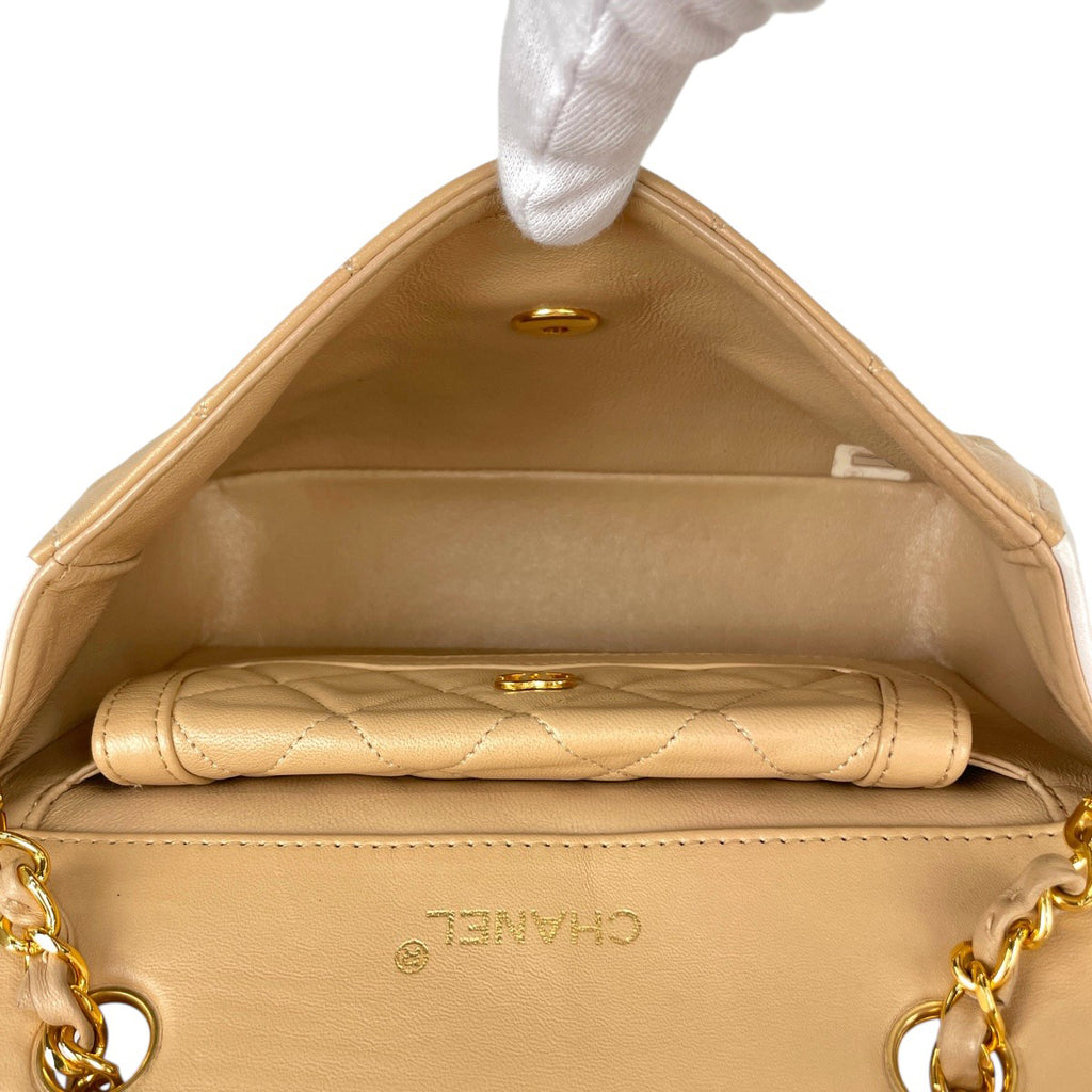 【在庫一掃】 シャネル マトラッセ シングルフラップ チェーン ショルダーバッグ ココマーク ショルダーバッグ レザー ベージュ レディース 【中古】 brbag