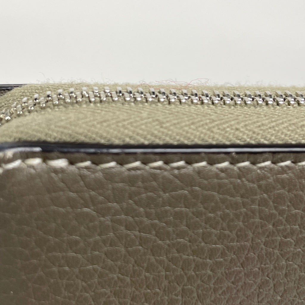 セリーヌ ロゴ ラウンドファスナー 長財布 ラウンドジップ 長財布 レザー ブラウン レディース 【中古】brbag