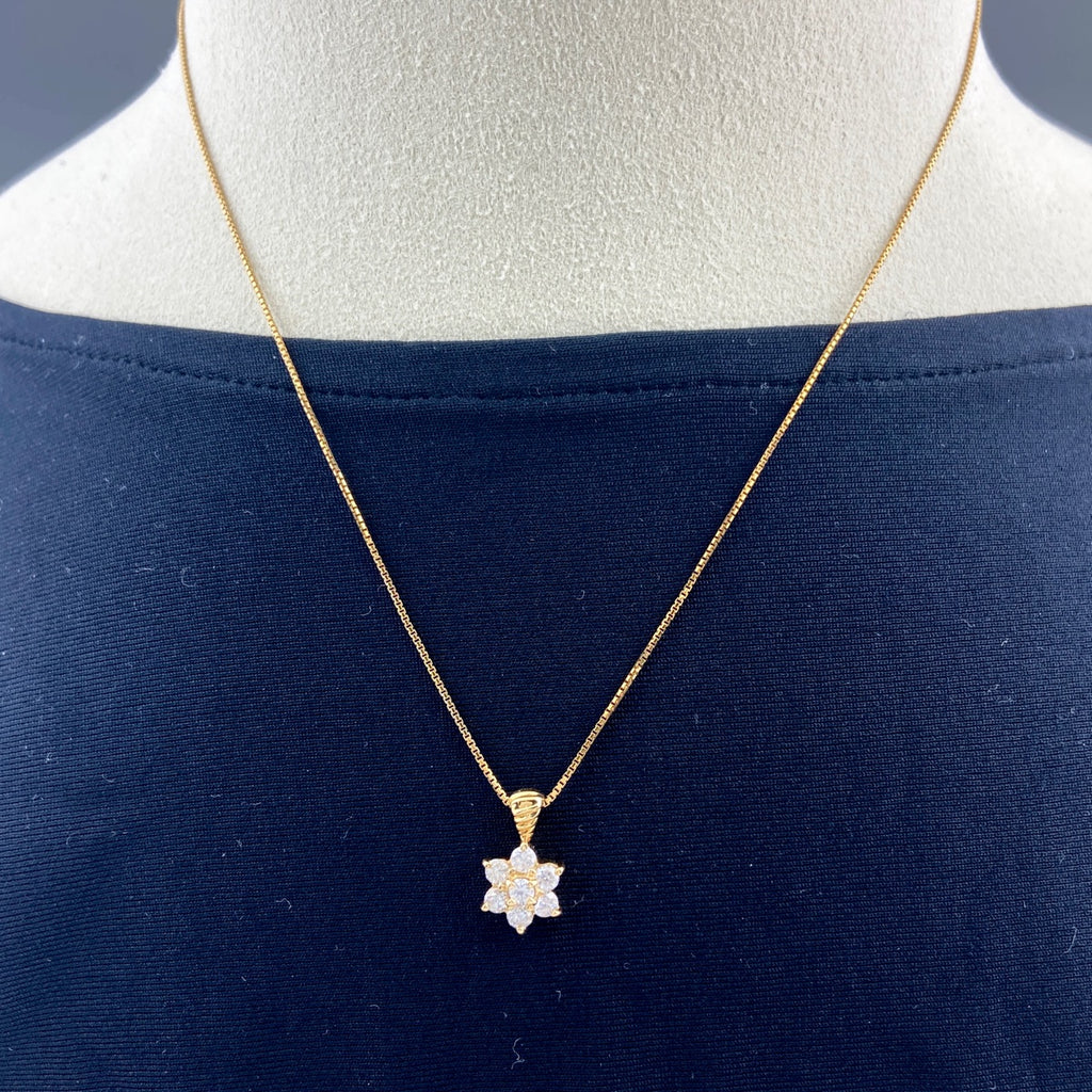 メレダイヤ デザインネックレス YG イエローゴールド ペンダント ネックレス K18 ダイヤモンド レディース 【中古】nbjwl