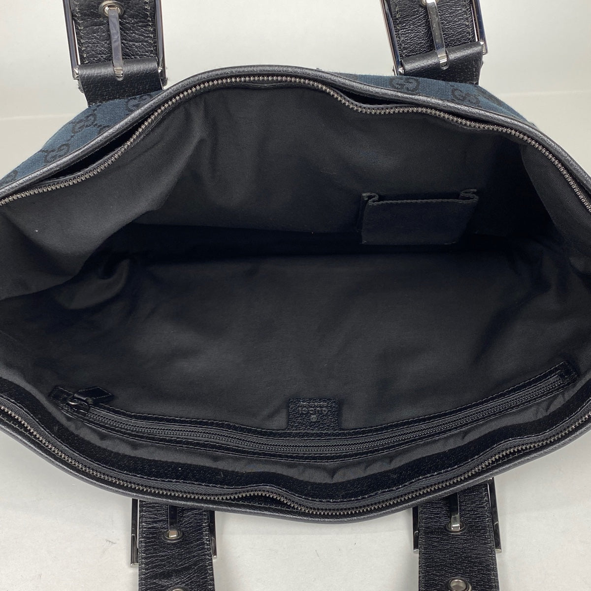 GUCCI ショルダーバッグ ブラック キャンバス GGパターン 付属品あり