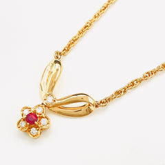 ポーラ フラワーモチーフ デザインネックレス YG イエローゴールド ルビー メレダイヤ ペンダント 花 ネックレス 750 ルビー ダイヤモンド レディース 【中古】 
 ラッピング可