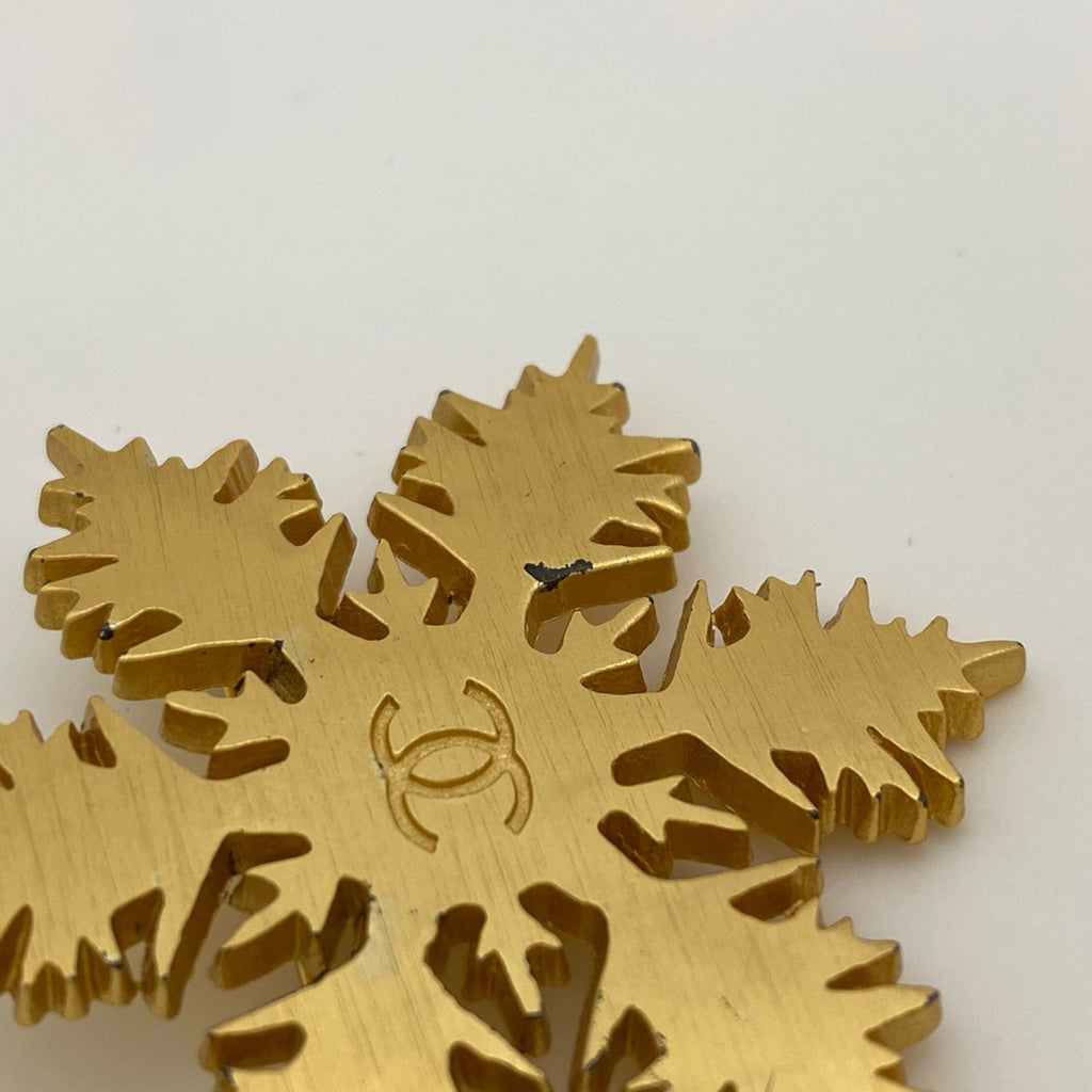 シャネル ココマーク ブローチ スノーフレーク ブローチ GP ゴールド レディース 【中古】bracc