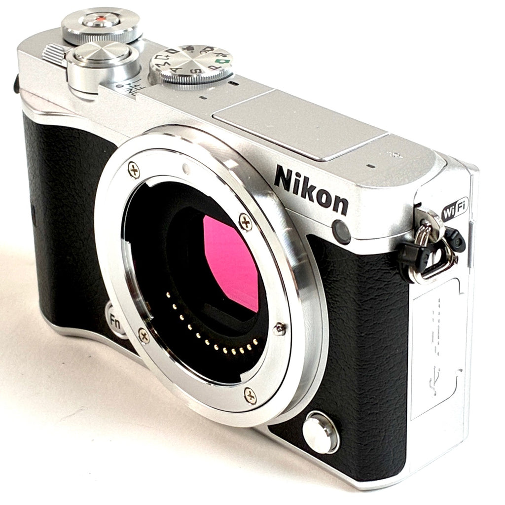 ニコン Nikon 1 J5 標準パワーズームレンズキット シルバー デジタル ミラーレス 一眼カメラ 【中古】cambb
