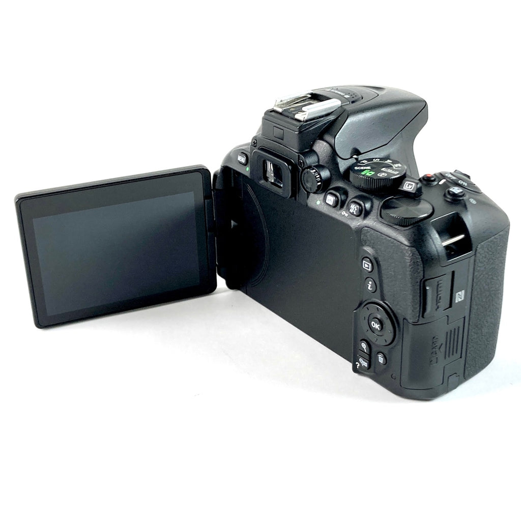 Nikon D5600 18-55mm VR レンズキット　 オマケレンズ付き Amazon.com : Nikon D5600 24.2MP DSLR Camera with 18-55mm VR