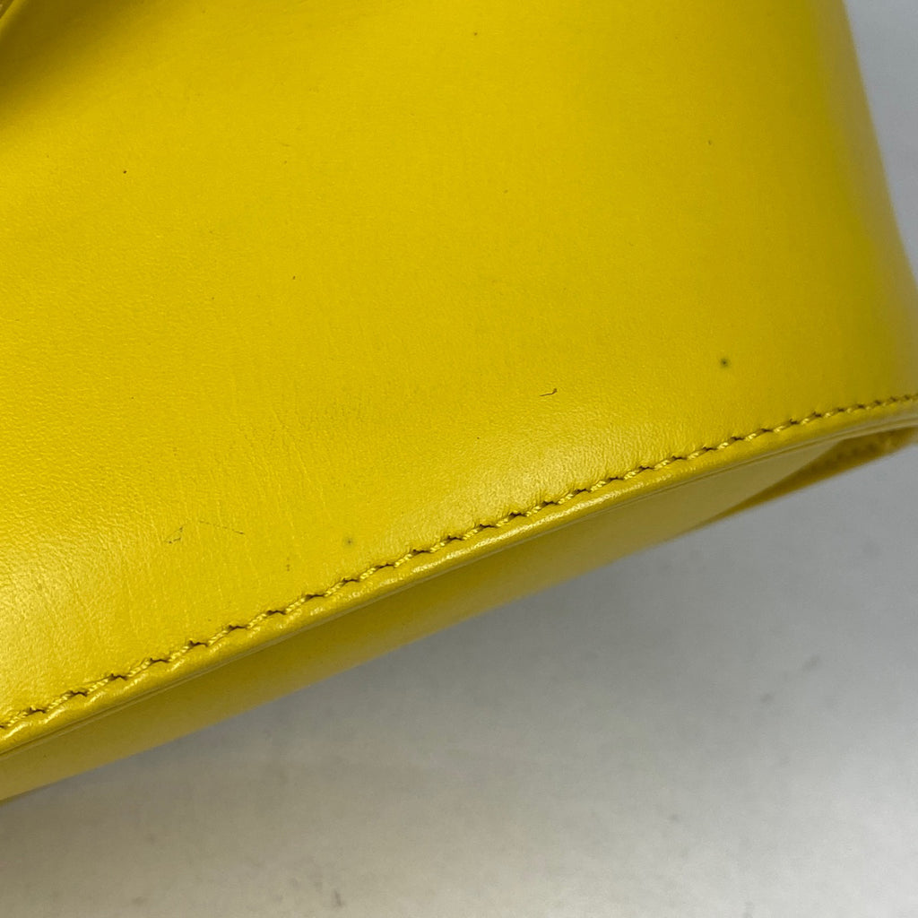 サルヴァトーレフェラガモ ロゴ ハンドバッグ 手提げ ハンドバッグ レザー イエロー レディース 【中古】 brbag