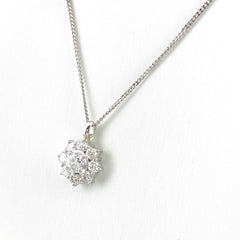 フラワーモチーフ デザインネックレス プラチナ ペンダント メレダイヤ 花 ネックレス Pt900 Pt850 ダイヤモンド レディース 【中古】nbjwl