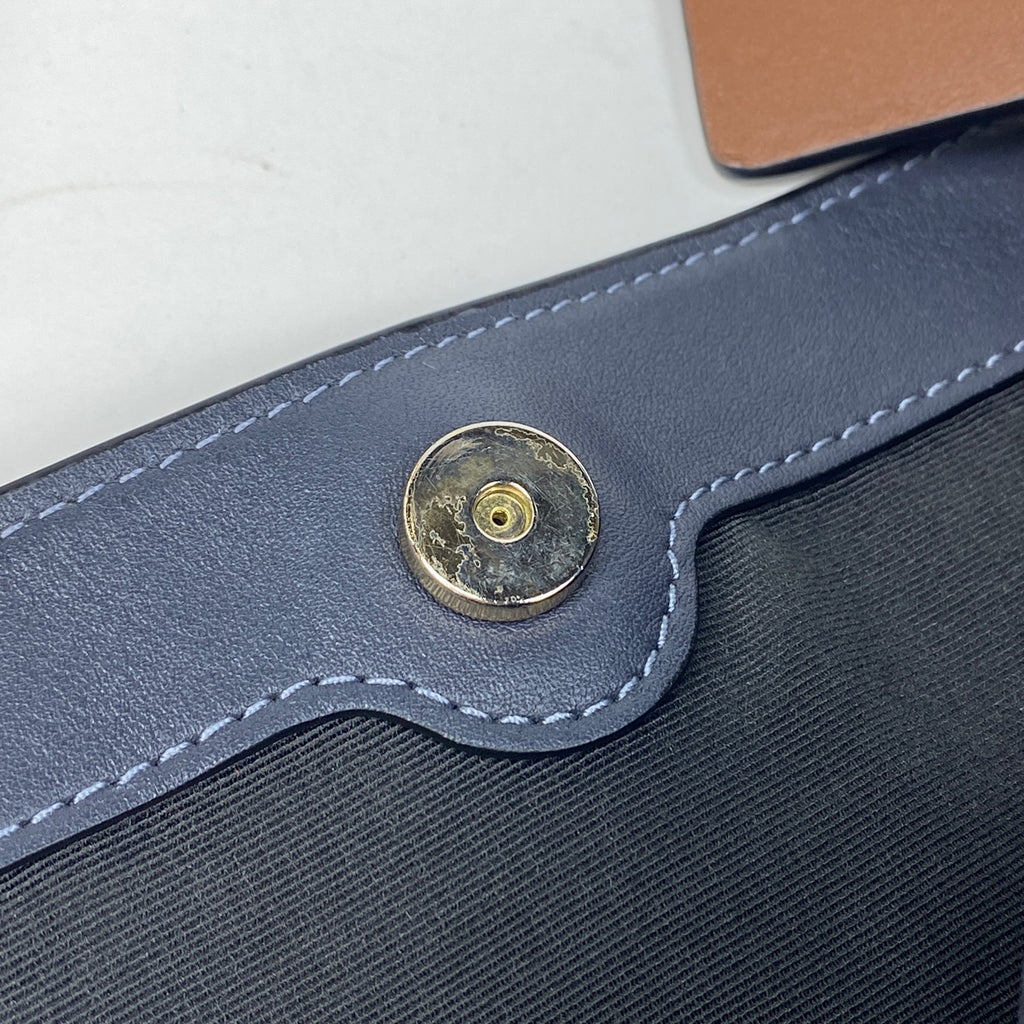 【最終値引き】 コーチ レキシー ショルダーバッグ 肩掛け ハンドバッグ シグネチャー エンボス加工 ショルダーバッグ レザー グレー F25954 レディース 【中古】brbag